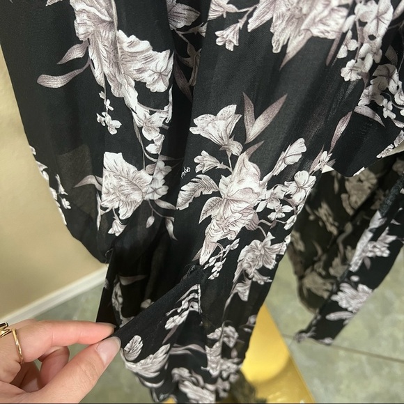 SPIRITUAL GANGSTER Kimono Womens OS Black Floral Open Tie Front Cover Up Boho - Picture 6 of 12